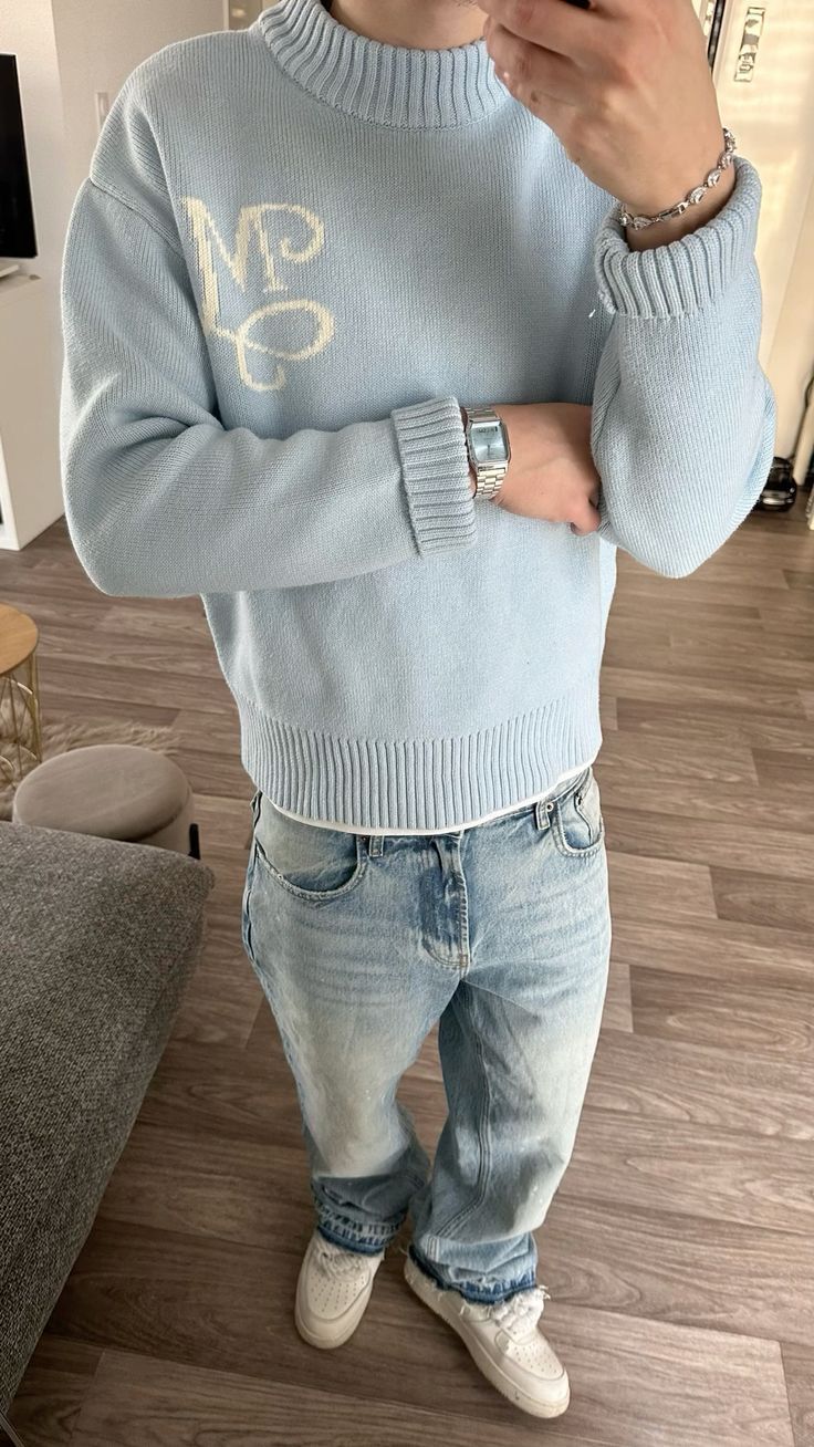 ICE BLUE - SWEATER