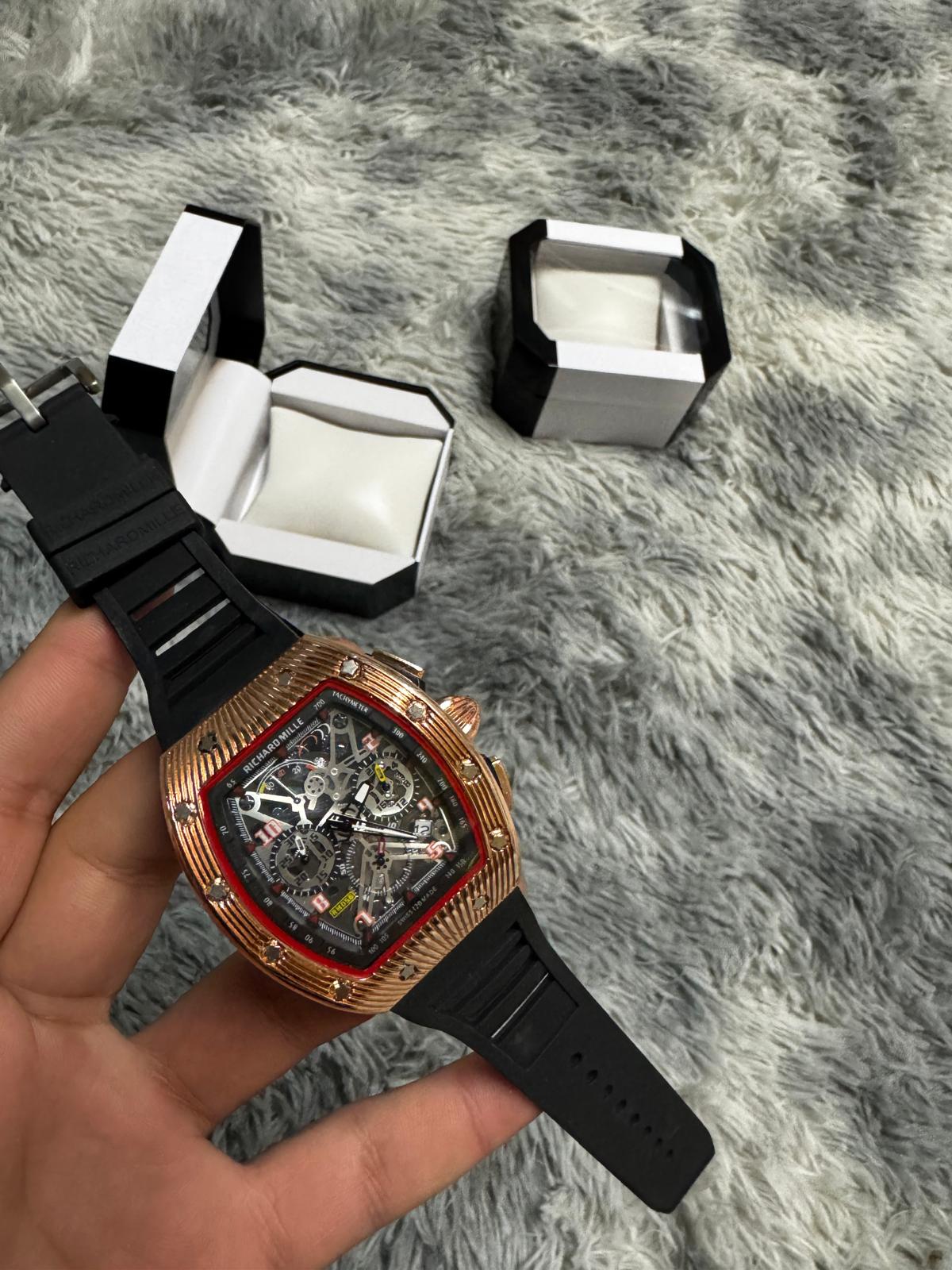 RELOJ - RM BLACK