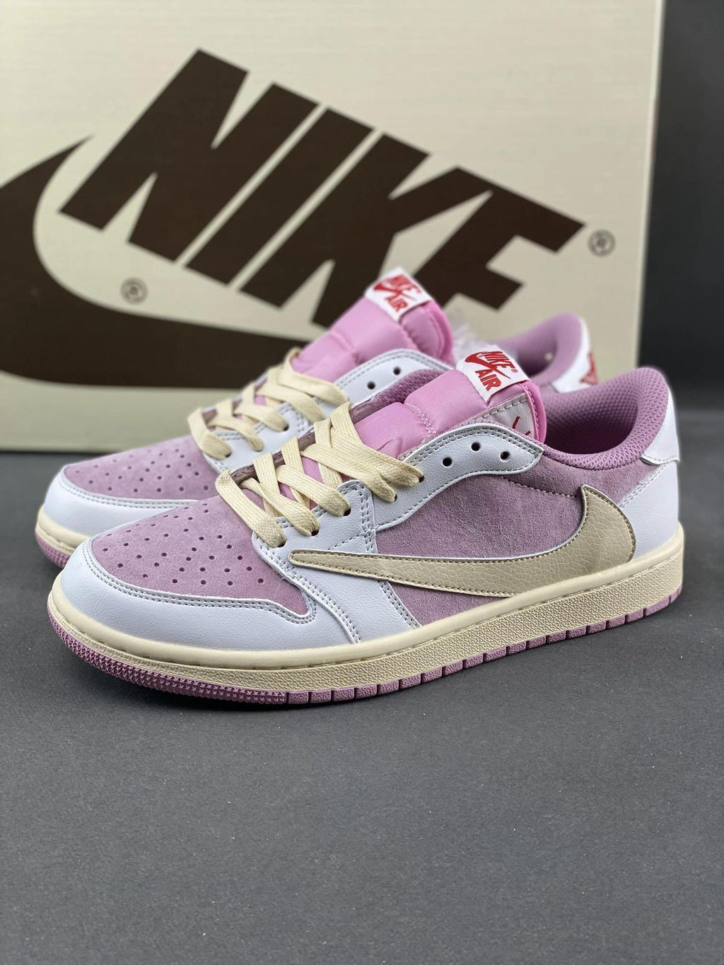 AJ1 - TRAVIS ROSE